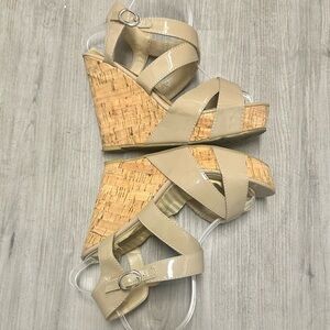 CHINESE LAUNDRY Nude Beige Cork Platform Wedge Sandals 9